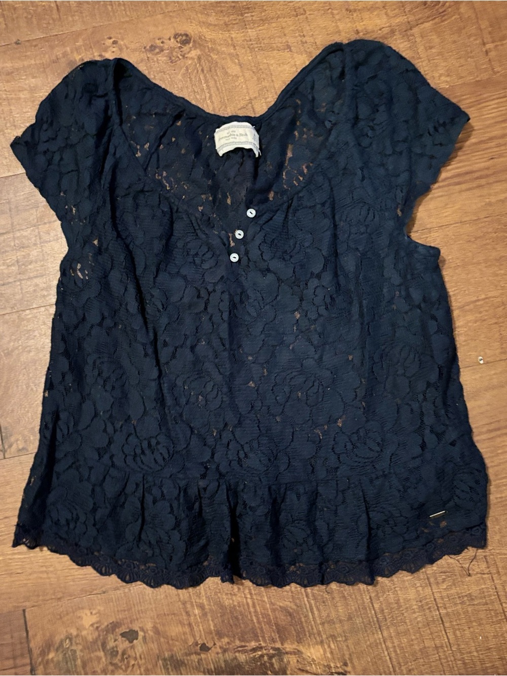 Abercrombie & Fitch blouse with floral pattern, size M #cottagecore #fairycore